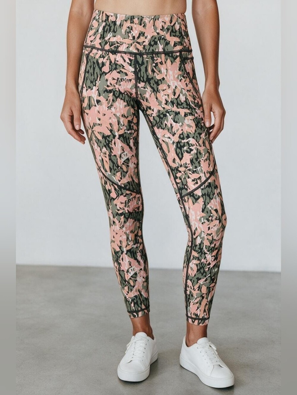 Sweaty Betty Power 7/8 Leggings pink, and olive camouflage Size S